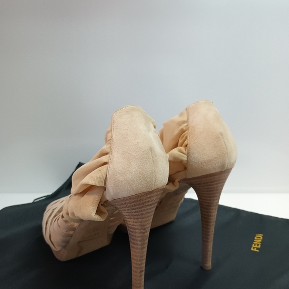 FENDI STRAPPY SANDALS - Picture 8 of 17